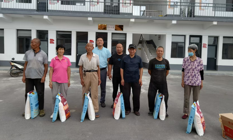 爱心传递不停歇,山西英特丽电子科技有限公司,扶贫助农我们一直在路上(图1) 5aee3b63303a45ebe36533d88879865.png